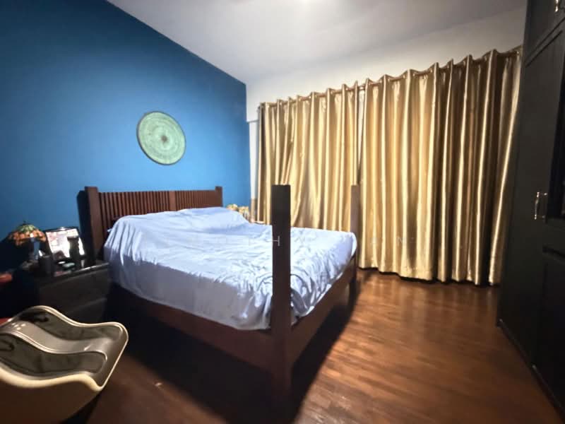 Summer Gardens, Upper Changi Road East, 5 Bedrooms, 3,024 sqft, Terraced House For Sale, by Timothy Tan, 500200020 - Bedroom - PropertyGuru.com.sg