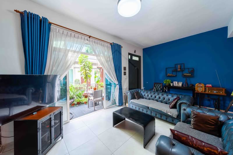 Summer Gardens, Upper Changi Road East, 5 Bedrooms, 3,024 sqft, Terraced House For Sale, by Timothy Tan, 500200020 - Living Room - PropertyGuru.com.sg