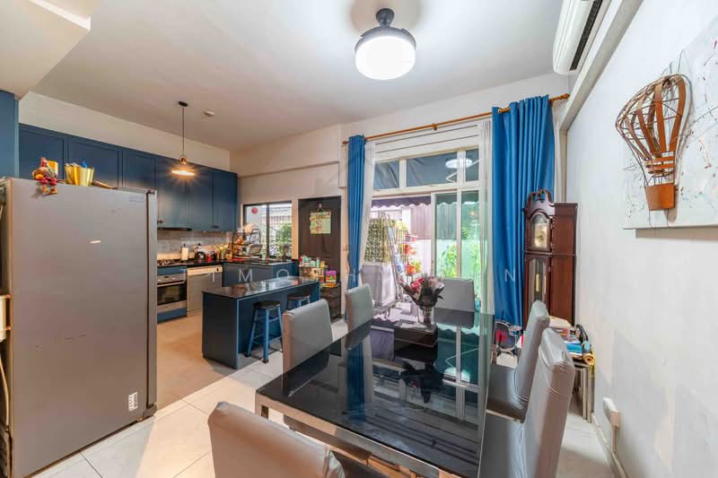 Summer Gardens, Upper Changi Road East, 5 Bedrooms, 3,024 sqft, Terraced House For Sale, by Timothy Tan, 500200020 - Kitchen - PropertyGuru.com.sg