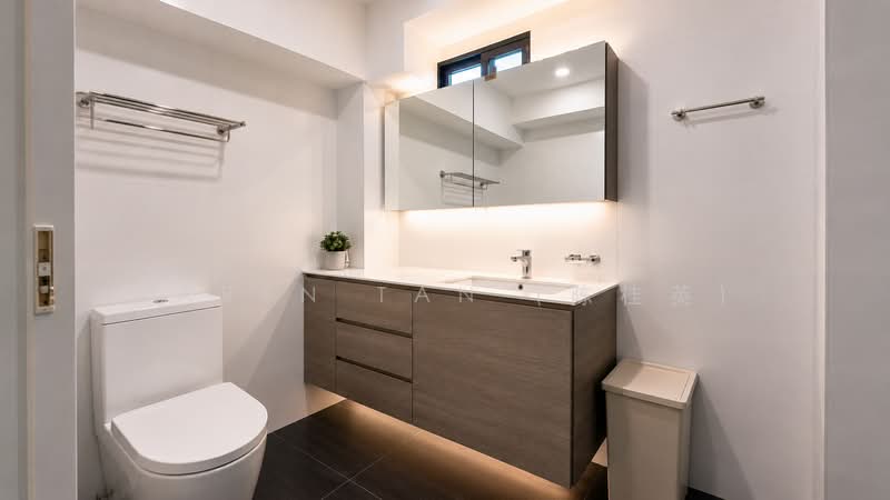 534 Woodlands Drive 14, 534 Woodlands Drive 14, 3 Bedrooms, 1,335 sqft, HDB Flat For Sale, by Karen Tan (陈桂英), 500200026 - Bathroom - PropertyGuru.com.sg