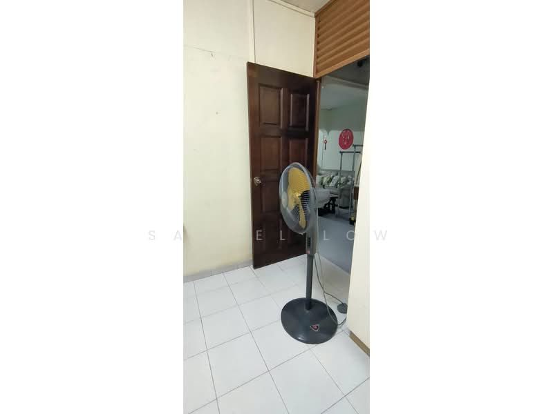 268 Tampines Street 21, 268 Tampines Street 21, Room Rental, 100 sqft, HDB Flat For Rent, by Samuel Low, 500200030 - Living Room - PropertyGuru.com.sg