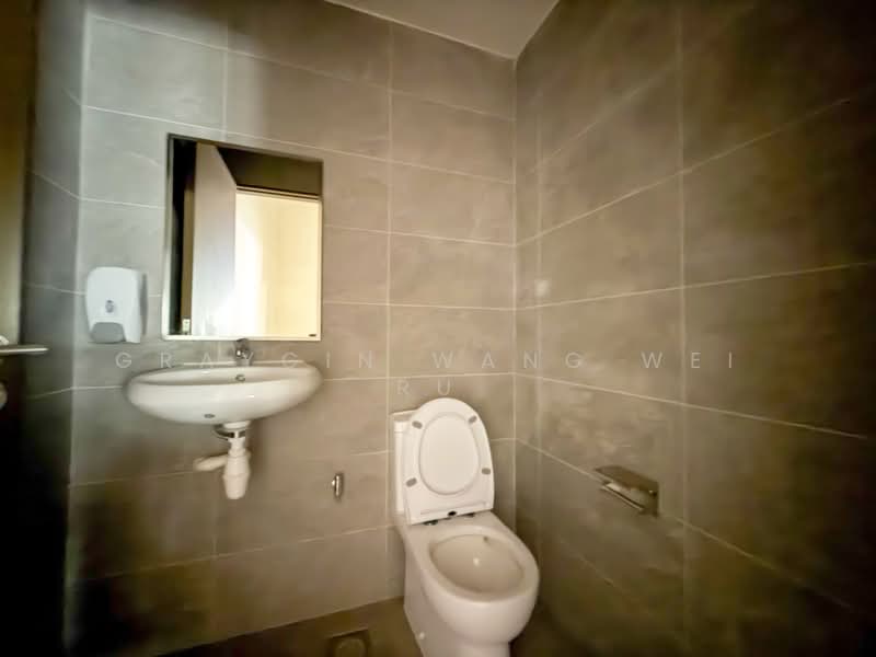 Stellar @ Tampines, 12 Tampines North Drive 4, Pasir Ris / Tampines, 1,786 sqft, Factory / Workshop (B2) For Rent, by Graycin Wang Wei Ru, 500200034 - Bathroom - CommercialGuru.com.sg