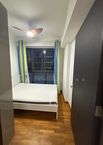 Sims Urban Oasis, 10 Sims Drive, 2 Bedrooms, 667 sqft, Condominium For Sale, by Philip Chong, 500200048 - Bedroom - PropertyGuru.com.sg
