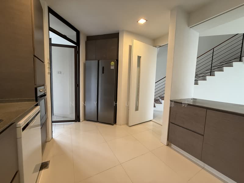 The Balmoral, 14 Balmoral Park, 4 Bedrooms, 3,305 sqft, Condominium For Rent, by Jenny Hui 许群婷, 500200053 - Kitchen - PropertyGuru.com.sg