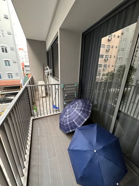 Silverscape, 39 LORONG 32 GEYLANG, 1 Bedroom, 409 sqft, Apartment For Rent, by Joey Sia, 500200057 - Balcony - PropertyGuru.com.sg