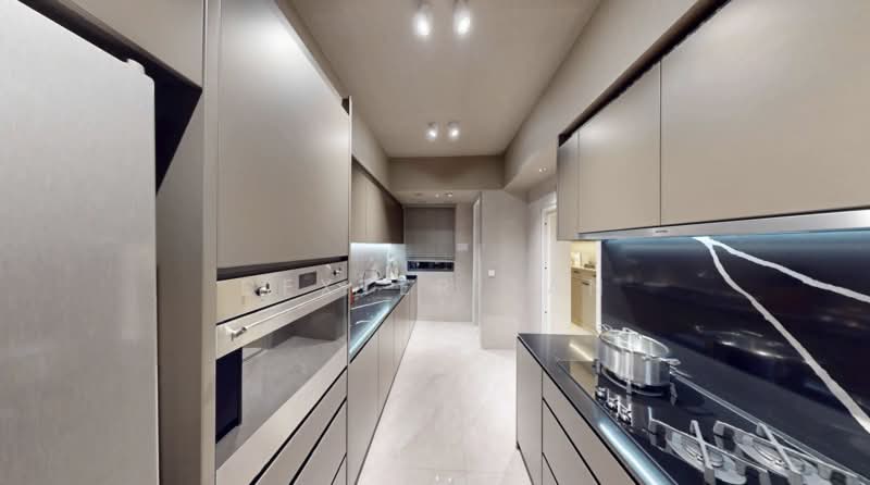 One Marina Gardens, 3 Marina Gardens Lane, 3 Bedrooms, 904 sqft, Apartment For Sale, by Dexter Tan, 500200067 - Kitchen - PropertyGuru.com.sg
