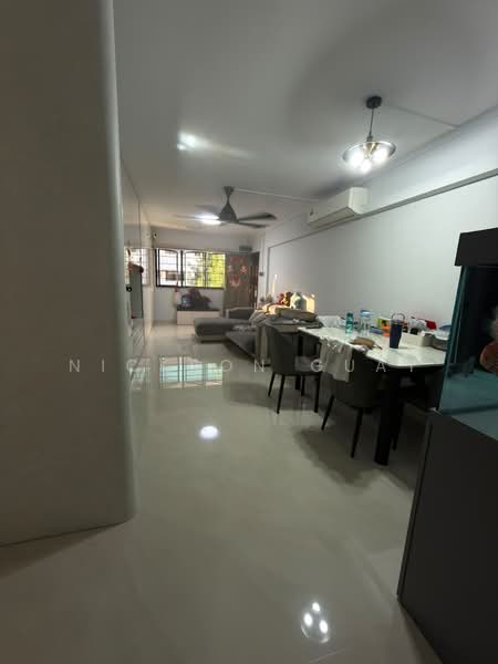 Common Room at Jurong West Available! 015, , Room Rental, 150 sqft, HDB Flat For Rent, by Nickson Guay, 500200071 - Living Room - PropertyGuru.com.sg