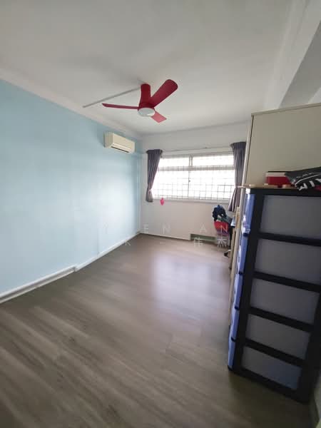 809 Woodlands Street 81, 809 Woodlands Street 81, 3 Bedrooms, 1,356 sqft, HDB Flat For Sale, by Hayden Ang W.K - 伟杰, 500200072 - Bedroom - PropertyGuru.com.sg
