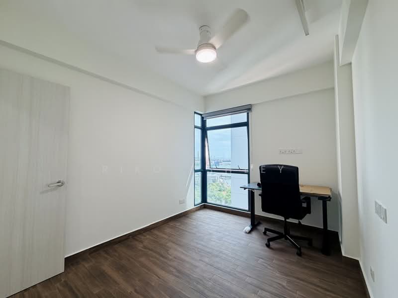 Blue Horizon, 25 West Coast Crescent, Room Rental, 160 sqft, Condominium For Rent, by Riko Ashley, 500200073 - Study - PropertyGuru.com.sg