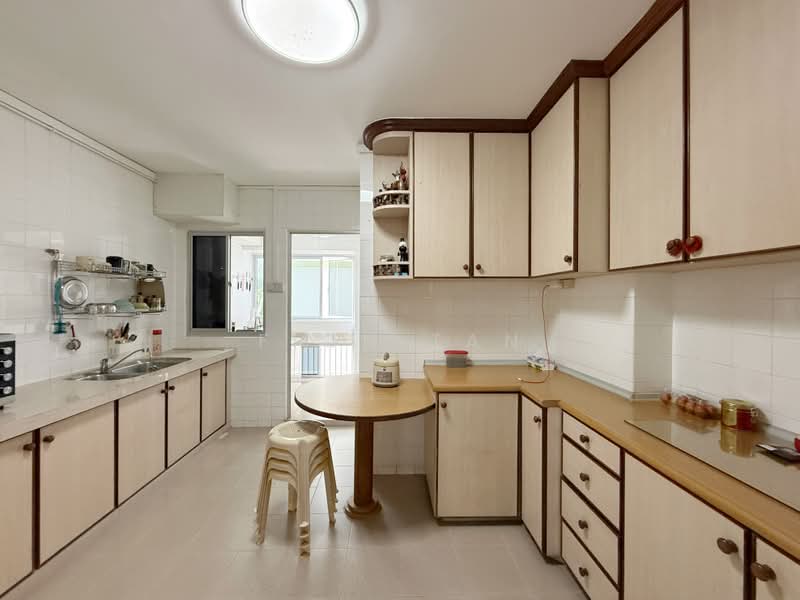 745 Pasir Ris Street 71, 745 Pasir Ris Street 71, 4 Bedrooms, 1,367 sqft, HDB Flat For Sale, by Fion Tan, 500200092 - Kitchen - PropertyGuru.com.sg