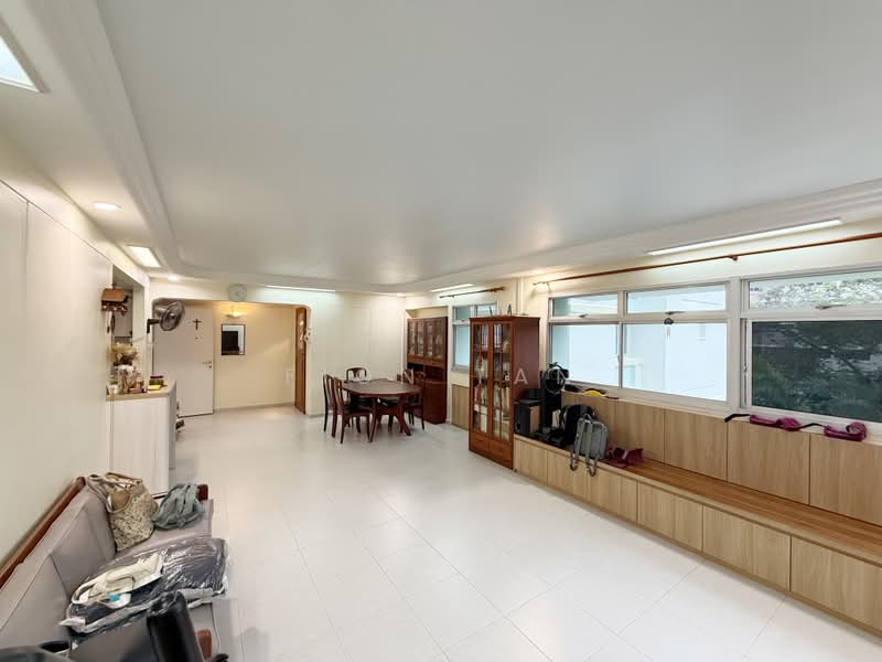745 Pasir Ris Street 71, 745 Pasir Ris Street 71, 4 Bedrooms, 1,367 sqft, HDB Flat For Sale, by Fion Tan, 500200092 - Living Room - PropertyGuru.com.sg