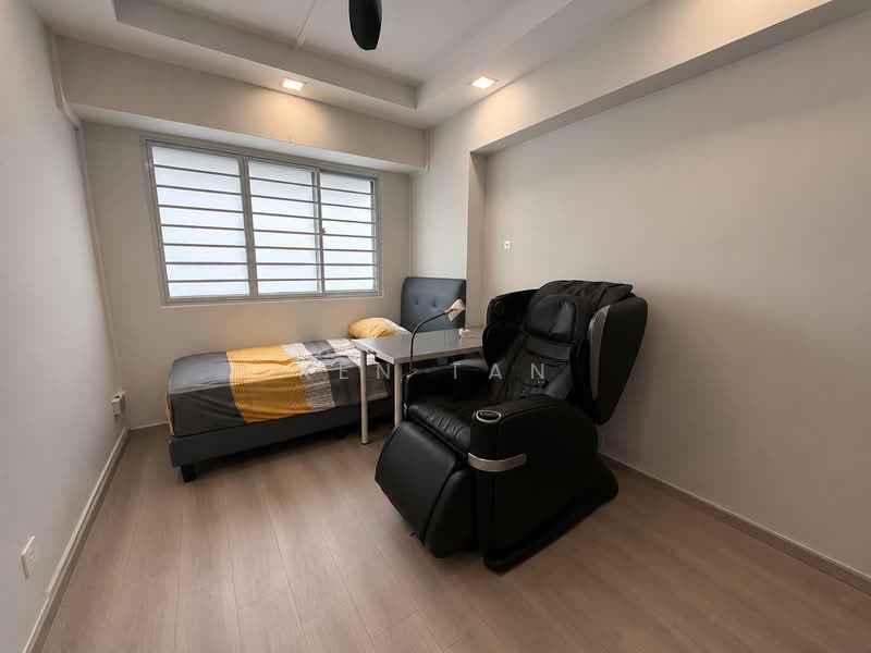 471 Choa Chu Kang Avenue 3, 471 Choa Chu Kang Avenue 3, 4 Bedrooms, 1,302 sqft, HDB Flat For Sale, by Ken Tan, 500200097 - Bedroom - PropertyGuru.com.sg