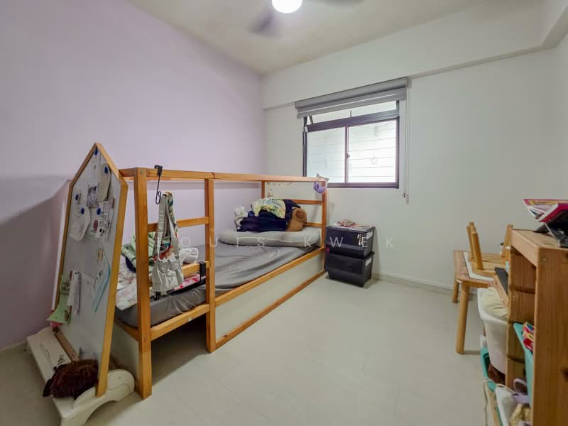 228 Bukit Batok Central, 228 Bukit Batok Central, 2 Bedrooms, 721 sqft, HDB Flat For Sale, by Louis Kwek, 500200099 - Bedroom - PropertyGuru.com.sg