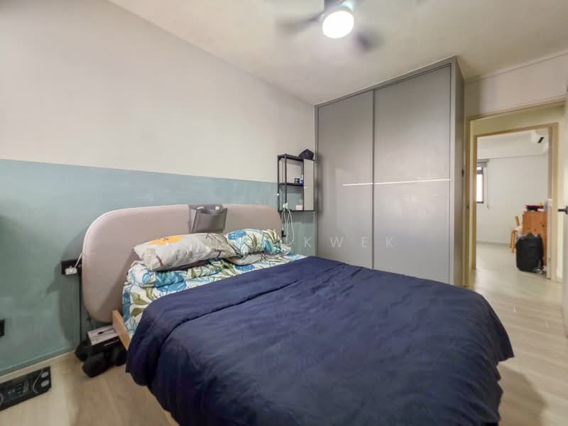 228 Bukit Batok Central, 228 Bukit Batok Central, 2 Bedrooms, 721 sqft, HDB Flat For Sale, by Louis Kwek, 500200099 - Bedroom - PropertyGuru.com.sg