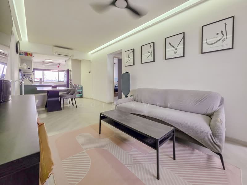 228 Bukit Batok Central, 228 Bukit Batok Central, 2 Bedrooms, 721 sqft, HDB Flat For Sale, by Louis Kwek, 500200099 - PropertyGuru.com.sg