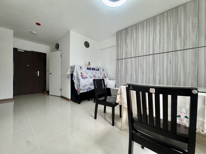 588a pasir ris drive 3, Pasir Ris drive 3, Room Rental, 100 sqft, HDB Flat For Rent, by Lyn Hsia, 500200107 - Living Room - PropertyGuru.com.sg