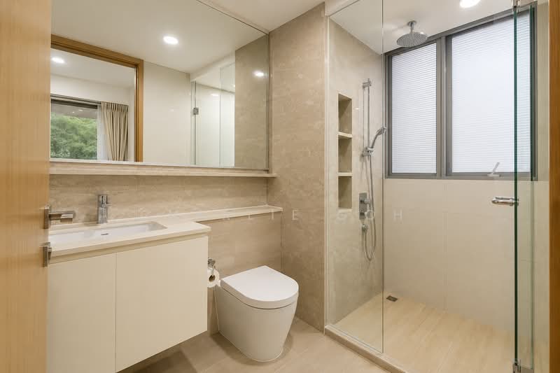 Bartley Residences, 7 Lorong How Sun, 4 Bedrooms, 1,346 sqft, Condominium For Rent, by Charlie Goh, 500200111 - Master Bedroom Bathroom - PropertyGuru.com.sg