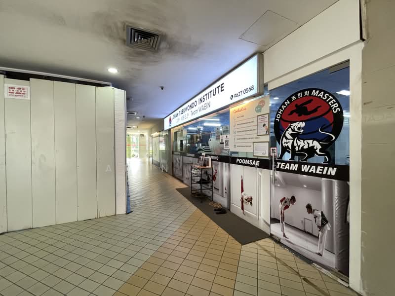 Upper Serangoon Shopping Centre, 756 Upper Serangoon Road, 1,507 sqft, Other Retail For Rent, by Arun Kumar, 500200112 - Exterior - CommercialGuru.com.sg