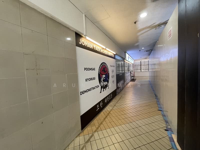 Upper Serangoon Shopping Centre, 756 Upper Serangoon Road, 1,507 sqft, Other Retail For Rent, by Arun Kumar, 500200112 - Corridor - CommercialGuru.com.sg