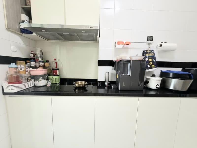 331A Anchorvale Street, 331A Anchorvale Street, 3 Bedrooms, 1,001 sqft, HDB Flat For Sale, by Pristine Lim, 500200125 - Kitchen - PropertyGuru.com.sg
