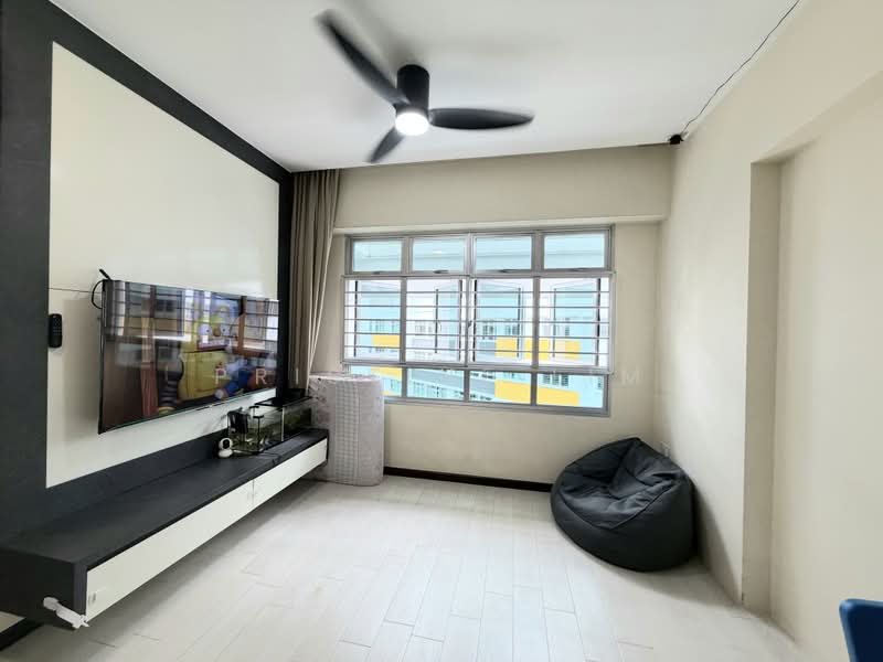 331A Anchorvale Street, 331A Anchorvale Street, 3 Bedrooms, 1,001 sqft, HDB Flat For Sale, by Pristine Lim, 500200125 - Living Room - PropertyGuru.com.sg
