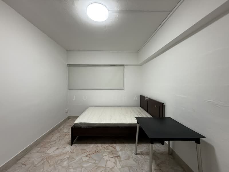 612 Clementi West Street 1, 612 Clementi West Street 1, 2 Bedrooms, 796 sqft, HDB Flat For Rent, by Joe Tham, 500200130 - Common bedroom - PropertyGuru.com.sg