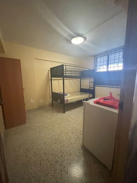 210 Boon Lay Place, 210 Boon Lay Place, Room Rental, 200 sqft, HDB Flat For Rent, by Nora Omar, 500200131 - Bedroom - PropertyGuru.com.sg