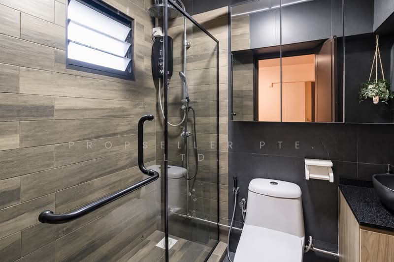 472 Sembawang Drive, 472 Sembawang Drive, 4 Bedrooms, 1,399 sqft, HDB Flat For Sale, by KOH YONG JIAN, 500200136 - Bathroom - PropertyGuru.com.sg
