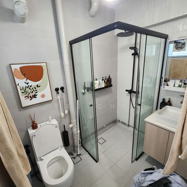 113 Bukit Purmei Road, 113 Bukit Purmei Road, 3 Bedrooms, 1,141 sqft, HDB Flat For Sale, by Jess Chan, 500200147 - Bathroom - PropertyGuru.com.sg