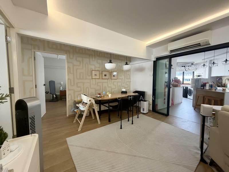113 Bukit Purmei Road, 113 Bukit Purmei Road, 3 Bedrooms, 1,141 sqft, HDB Flat For Sale, by Jess Chan, 500200147 - Living Room - PropertyGuru.com.sg