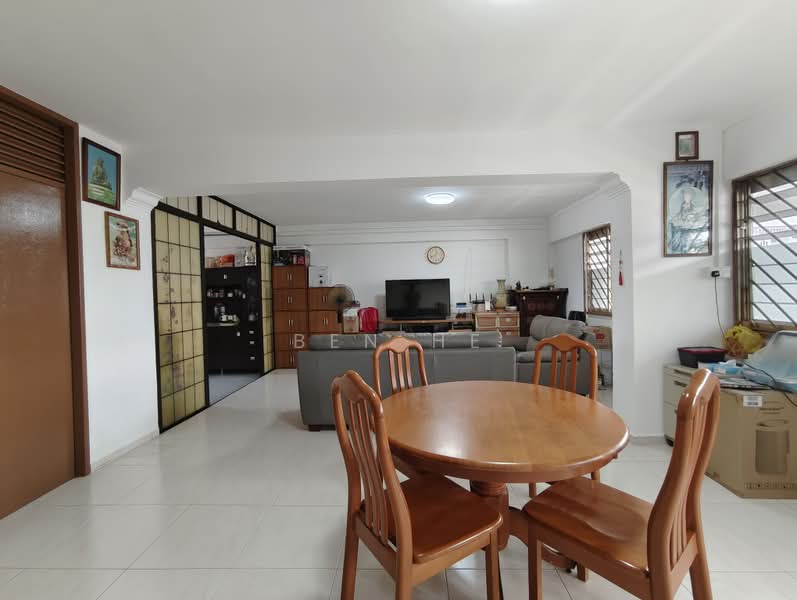 223 Choa Chu Kang Central, 223 Choa Chu Kang Central, 3 Bedrooms, 1,119 sqft, HDB Flat For Sale, by BEN HE, 500200154 - Living Room - PropertyGuru.com.sg