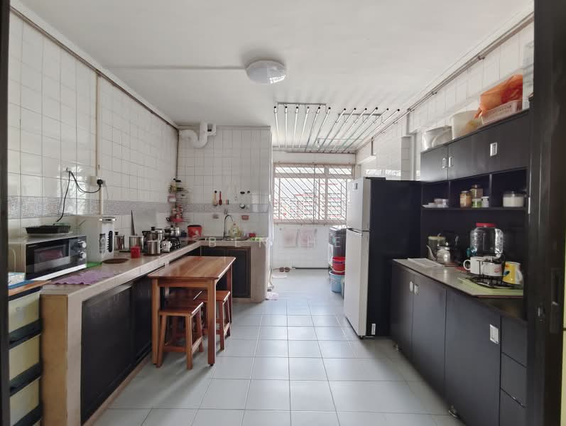 223 Choa Chu Kang Central, 223 Choa Chu Kang Central, 3 Bedrooms, 1,119 sqft, HDB Flat For Sale, by BEN HE, 500200154 - Kitchen - PropertyGuru.com.sg