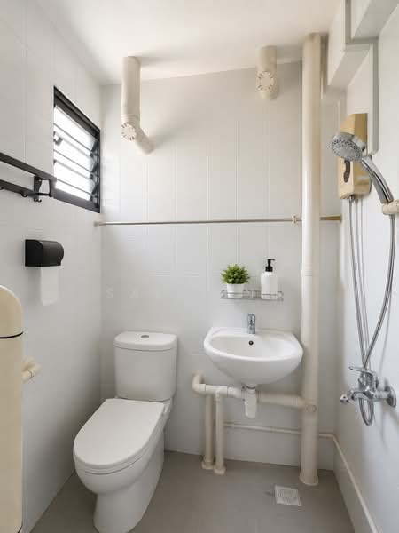 543 Bedok North Street 3, 543 Bedok North Street 3, 3 Bedrooms, 990 sqft, HDB Flat For Sale, by Sally Ng, 500200155 - Bathroom - PropertyGuru.com.sg