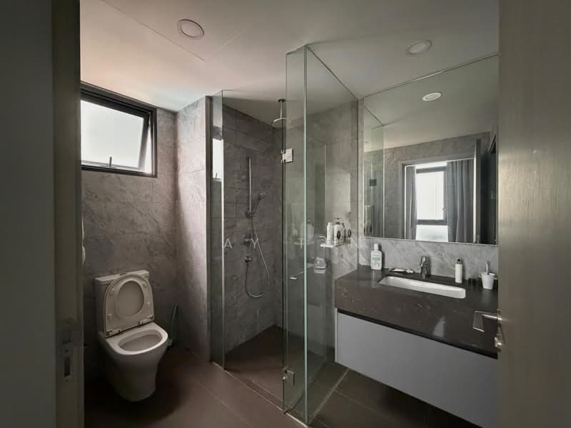 Sixteen35 Residences, 16 Lorong 35 Geylang, 2 Bedrooms, 538 sqft, Condominium For Sale, by May Tan, 500200158 - Bathroom - PropertyGuru.com.sg