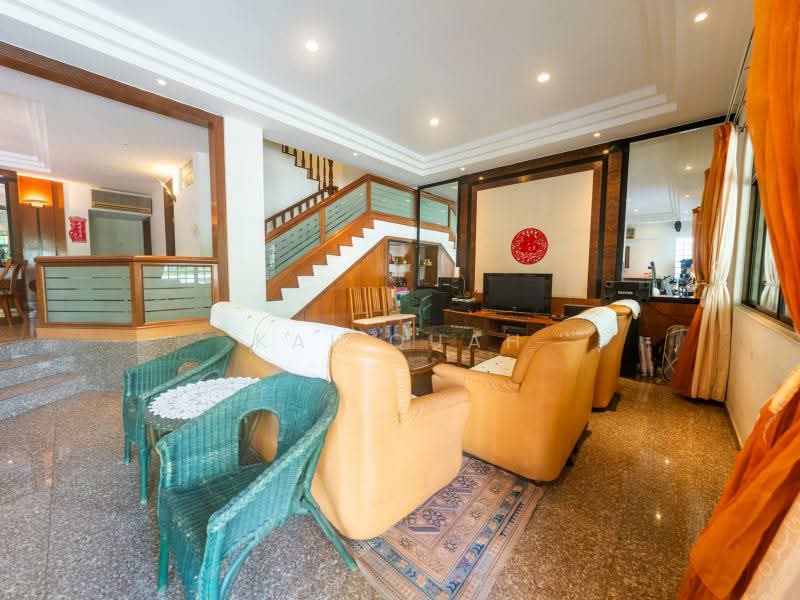 Prime Meyer Freehold Landed with Rare 12m Wide Frontage in D15, , 5 Bedrooms, 4,300 sqft, Semi-Detached House For Sale, by Kai Quah, 500200163 - Living Room - PropertyGuru.com.sg