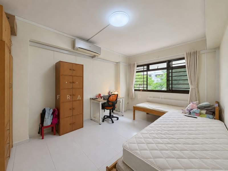 502 Woodlands Drive 14, 502 Woodlands Drive 14, 4 Bedrooms, 1,335 sqft, HDB Flat For Sale, by Francis Poh, 500200164 - Bedroom - PropertyGuru.com.sg