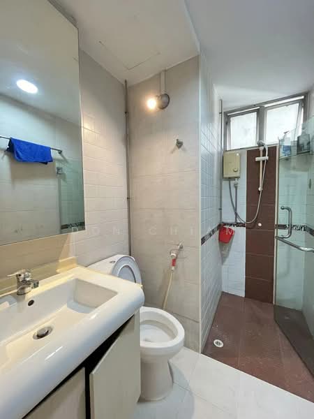 St Francis Court, 90 Saint Francis Road, 4 Bedrooms, 1,270 sqft, Apartment For Sale, by Don Chiam, 500200166 - Bathroom - PropertyGuru.com.sg