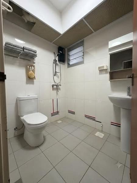 233C Sumang Lane, 233C Sumang Lane, 3 Bedrooms, 1,001 sqft, HDB Flat For Sale, by Adan Tjew, 500200169 - Bathroom - PropertyGuru.com.sg