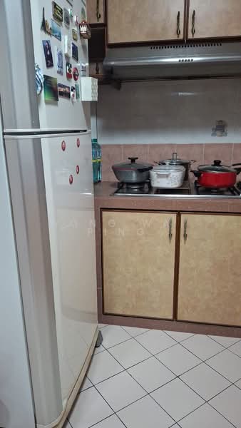 681 Jurong West Central 1, 681 Jurong West Central 1, Room Rental, 250 sqft, HDB Flat For Rent, by Wong Wai Ping, 500200170 - Kitchen - PropertyGuru.com.sg