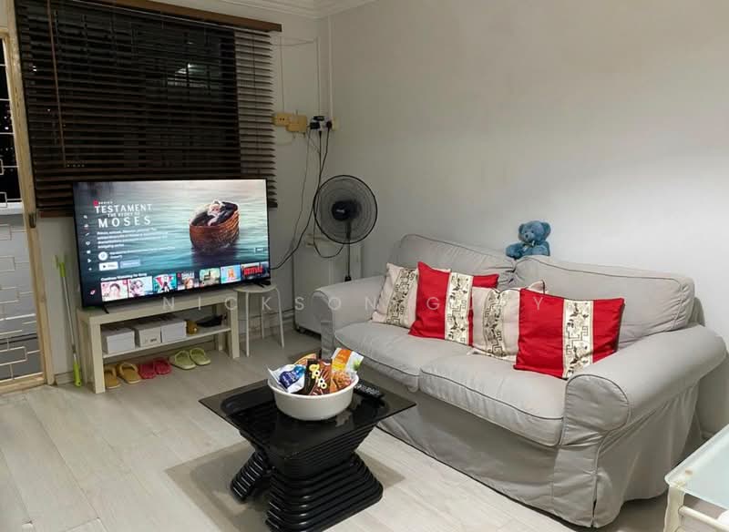 Common room in Commonwealth available for rent! 018, , Room Rental, 150 sqft, HDB Flat For Rent, by Nickson Guay, 500200172 - Living Room - PropertyGuru.com.sg