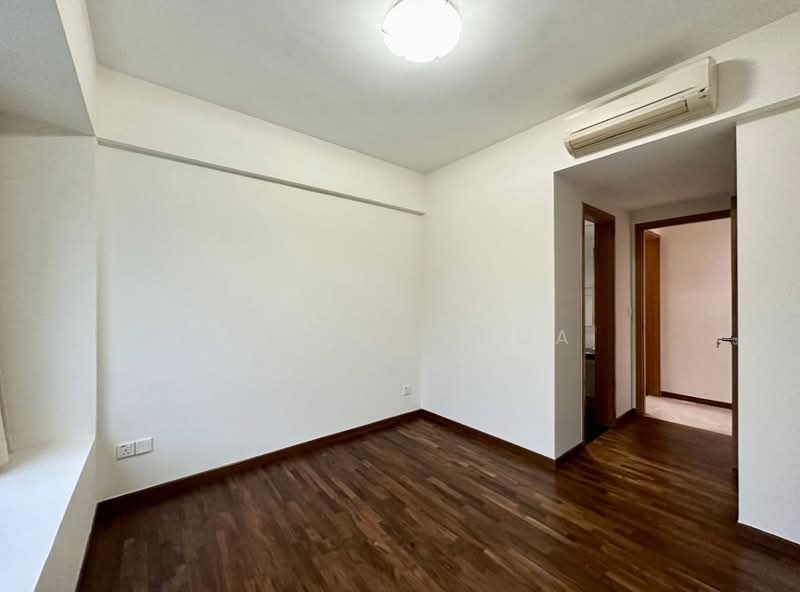 The Calrose, 511 Yio Chu Kang Road, 2 Bedrooms, 1,023 sqft, Condominium For Sale, by Eirene Phua, 500200179 - Master Room - PropertyGuru.com.sg