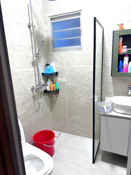811A Choa Chu Kang Avenue 7, 811A Choa Chu Kang Avenue 7, Room Rental, 120 sqft, HDB Flat For Rent, by Steven Choo, 500200181 - Bathroom - PropertyGuru.com.sg