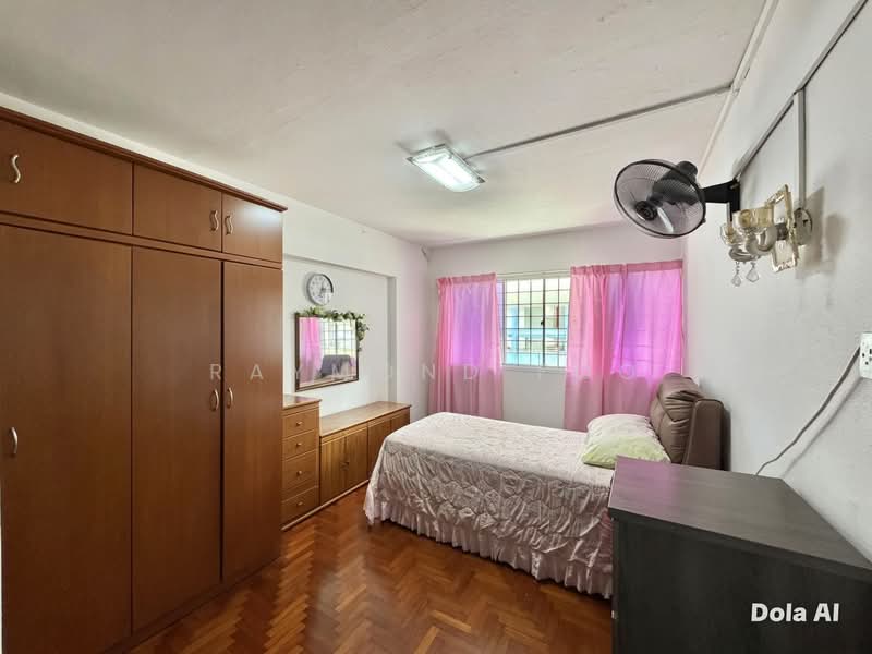 126 Tampines Street 11, 126 Tampines Street 11, 3 Bedrooms, 1,431 sqft, HDB Flat For Sale, by Raymond Foo, 500200186 - Bedroom - PropertyGuru.com.sg