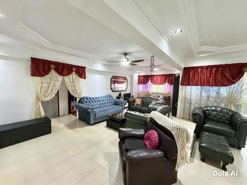 126 Tampines Street 11, 126 Tampines Street 11, 3 Bedrooms, 1,431 sqft, HDB Flat For Sale, by Raymond Foo, 500200186 - Living Room - PropertyGuru.com.sg