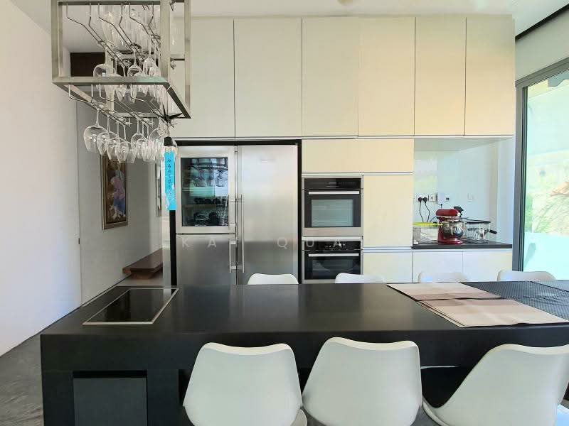 Well designed D15 Freehold Landed within Bournemouth/Goodman, , 5 Bedrooms, 5,450 sqft, Semi-Detached House For Sale, by Kai Quah, 500200189 - Kitchen - PropertyGuru.com.sg