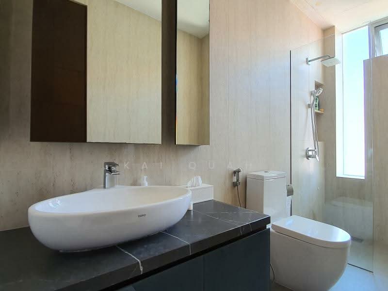 Well designed D15 Freehold Landed within Bournemouth/Goodman, , 5 Bedrooms, 5,450 sqft, Semi-Detached House For Sale, by Kai Quah, 500200189 - Bathroom - PropertyGuru.com.sg