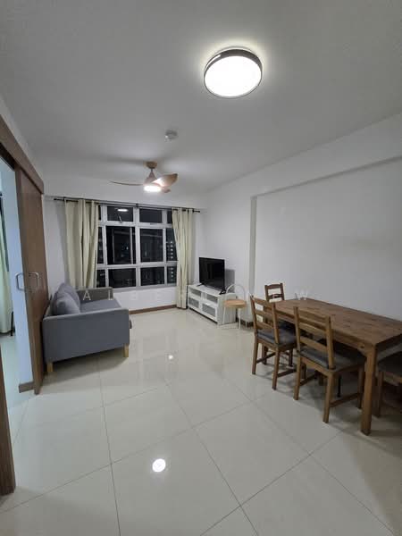 438B Bukit Batok West Avenue 8, 438B Bukit Batok West Avenue 8, 1 Bedroom, 506 sqft, HDB Flat For Rent, by Albert New, 500200191 - Living Room - PropertyGuru.com.sg