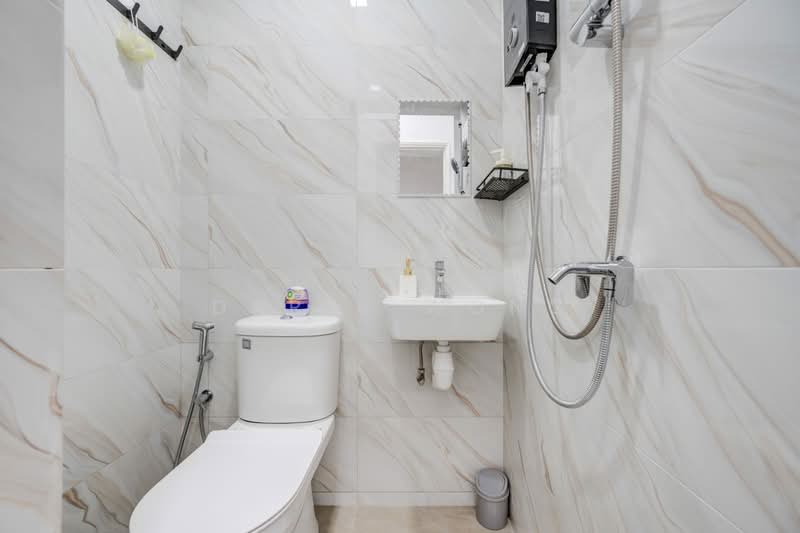 Simsville, 2 Geylang East Avenue 2, Room Rental, 100 sqft, Condominium For Rent, by Daryl Wong, 500200197 - Bathroom - PropertyGuru.com.sg