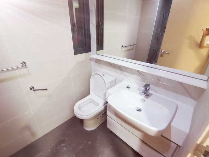 The Luxurie, 21 Compassvale Road, Room Rental, 150 sqft, Condominium For Rent, by Bryan Teh, 500200205 - Bathroom - PropertyGuru.com.sg