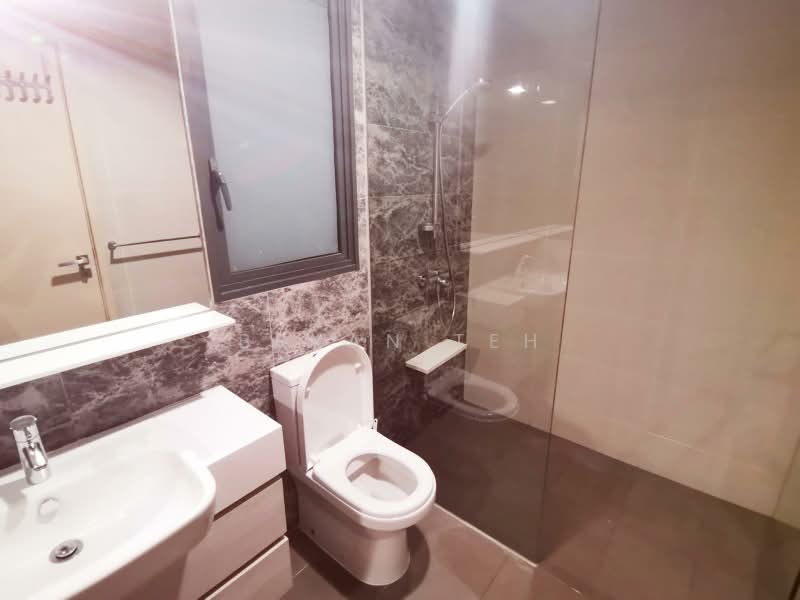 The Luxurie, 21 Compassvale Road, Room Rental, 150 sqft, Condominium For Rent, by Bryan Teh, 500200205 - Bathroom - PropertyGuru.com.sg